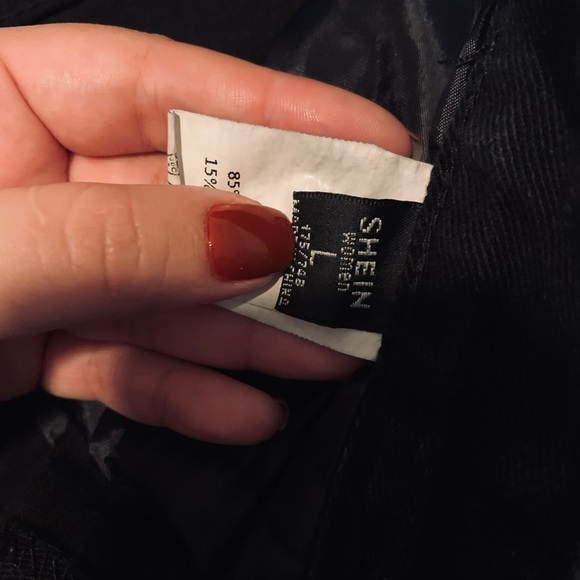 Shein | Black ripped denim skirt - Picture 3 of 3